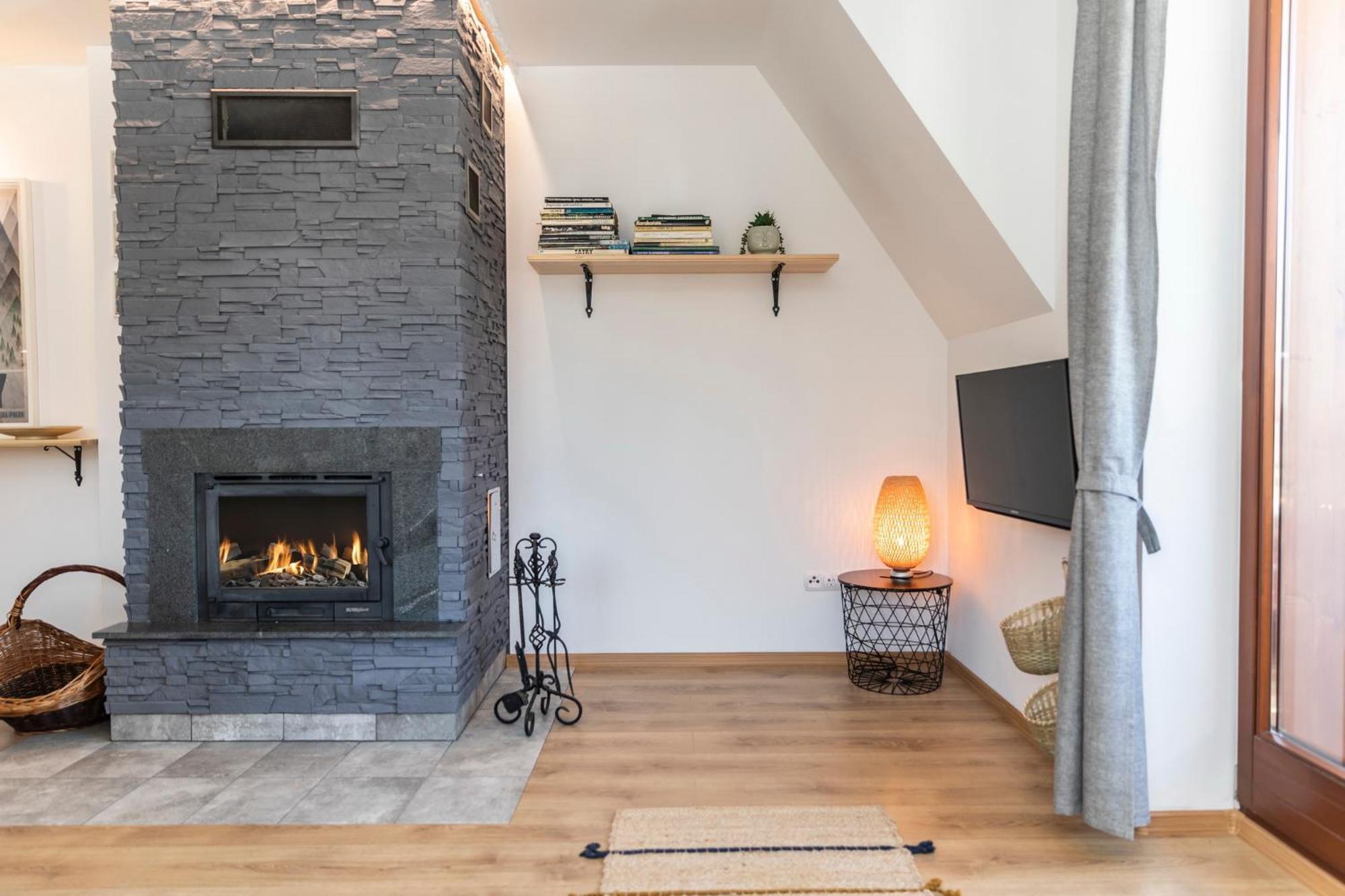Udanypobyt Apartamenty Sloneczne Kościelisko Habitación foto